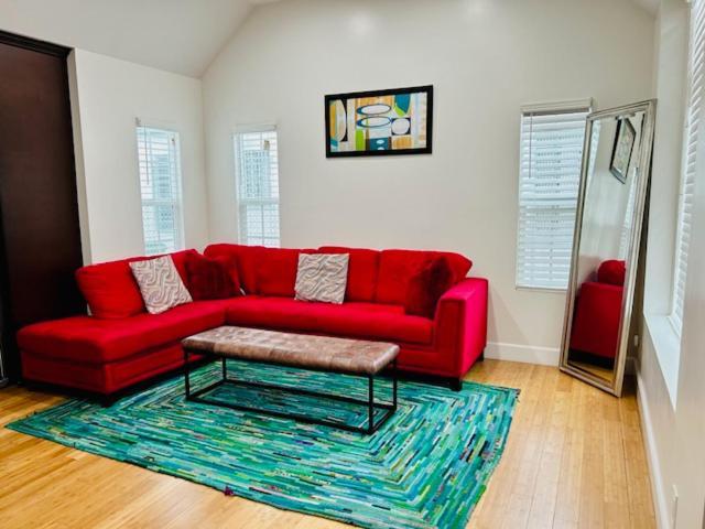 Gated Contemporary 3 Bedroom - 2 Bathroom Home In South La Plus Parking ลอสแอนเจลิส ภายนอก รูปภาพ